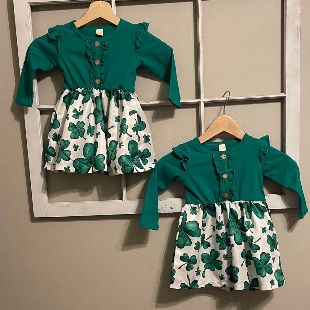 Girls' Green Clover-Print Long Sleeve Dress with Ruffle Shoulders
